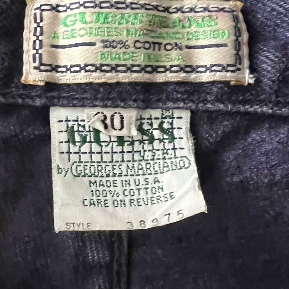 Vintage Guess jean shorts - Picture 3 of 3